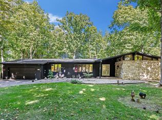 2643 Ridgewood Trl, Berrien Springs, MI 49103