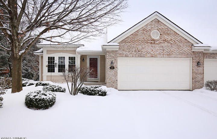 1st image of 19 Aspen Ln NE