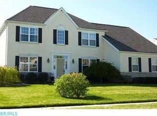 7876 Charline Ct, Lewis Center, OH 43035