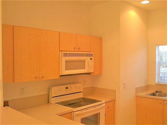 5th image of 11026 Winter Crest Dr