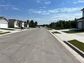 13309 Riding Dr — Photo 33