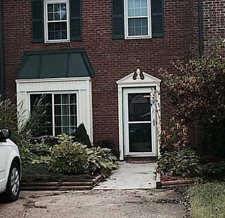3rd image of 3319 Boynton Ct