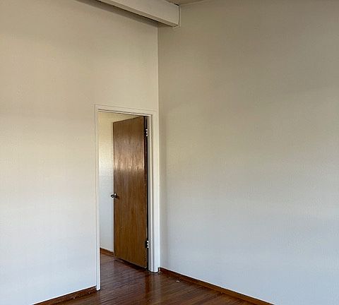 3rd image of 3203 Alma St
