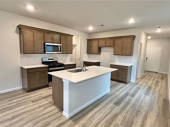 3rd image of 933 Coffee Mill Ln