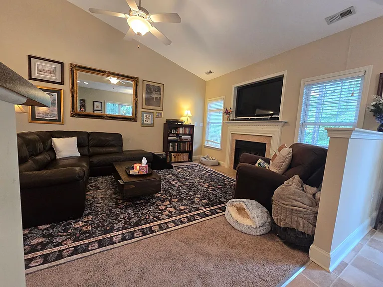 174 Cedar Ln — Photo 6