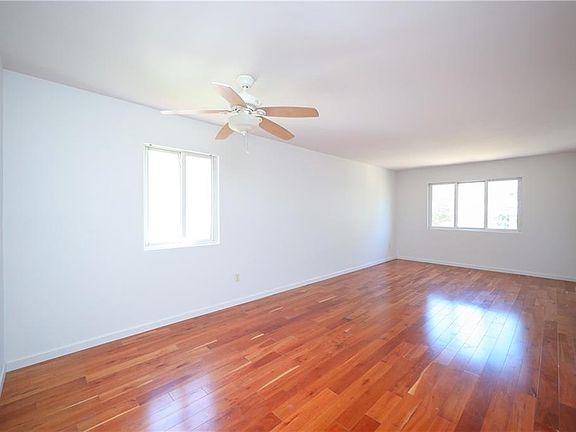 4th image of 122 Baden Pl