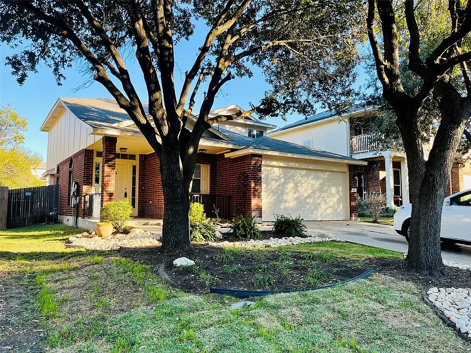 1511 Plume Grass Pl