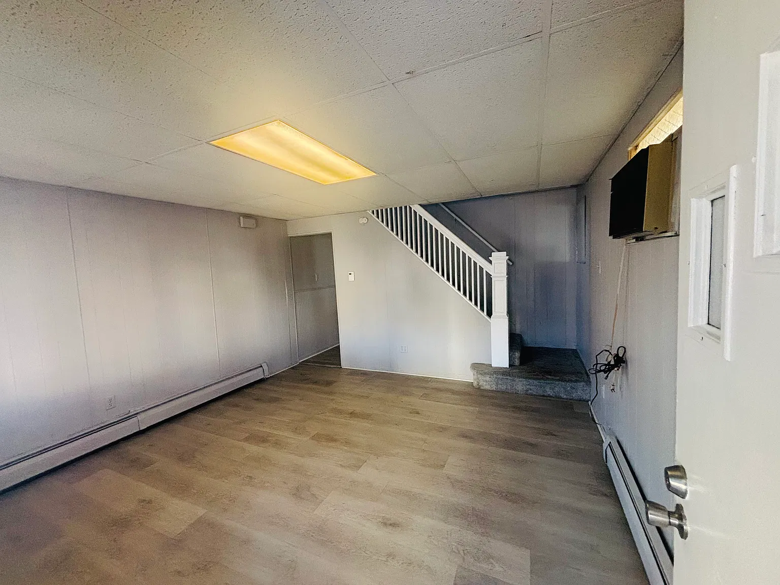 3 bed, 1051 sqft, $1,495 — Photo 3