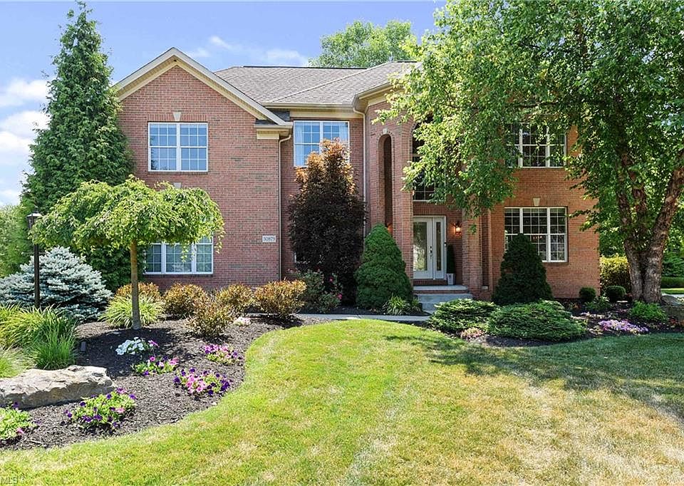 1st image of 30879 Kilgour Dr