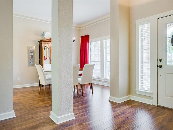4th image of 5568 Greenview Ct