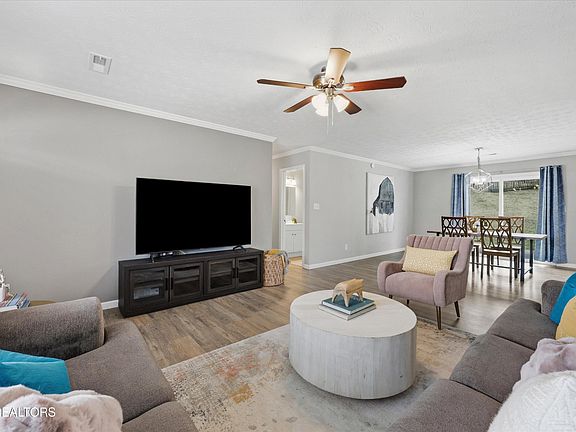 4th image of 2007 Tuscany Gardens Dr