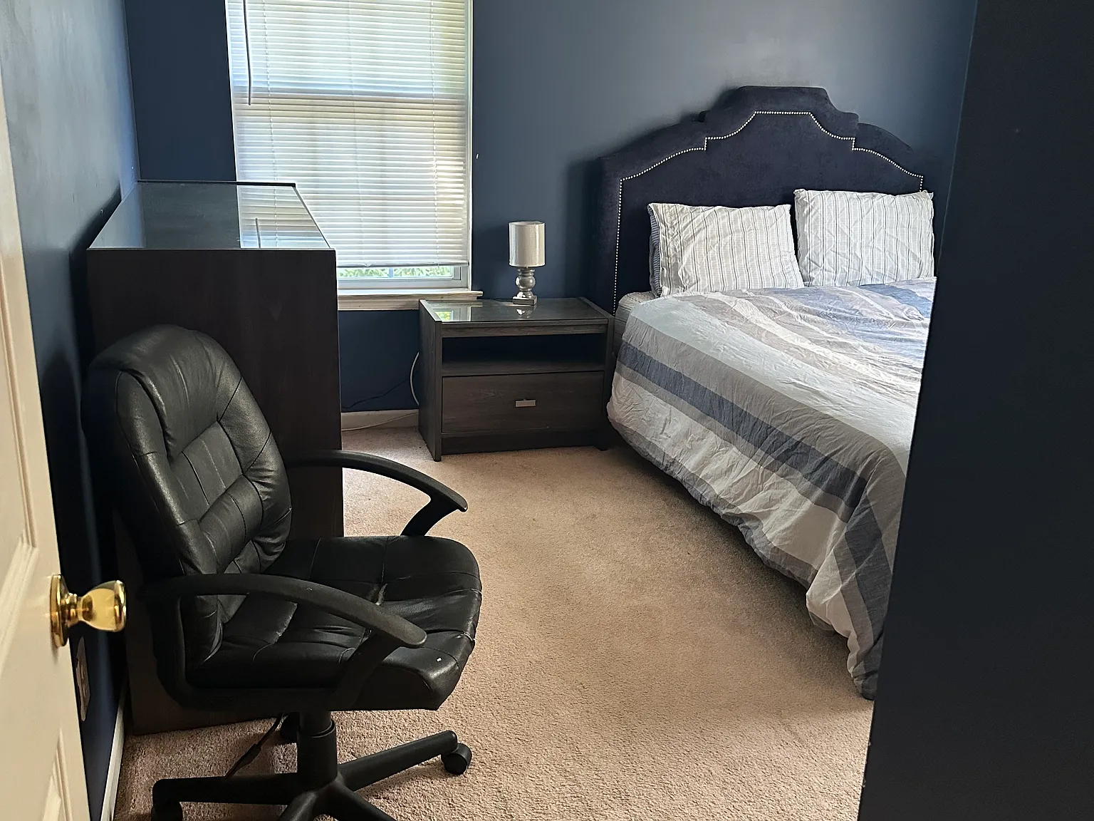 3 bed, 2.5 bath, 1824 sqft, $1,000 — Photo 3