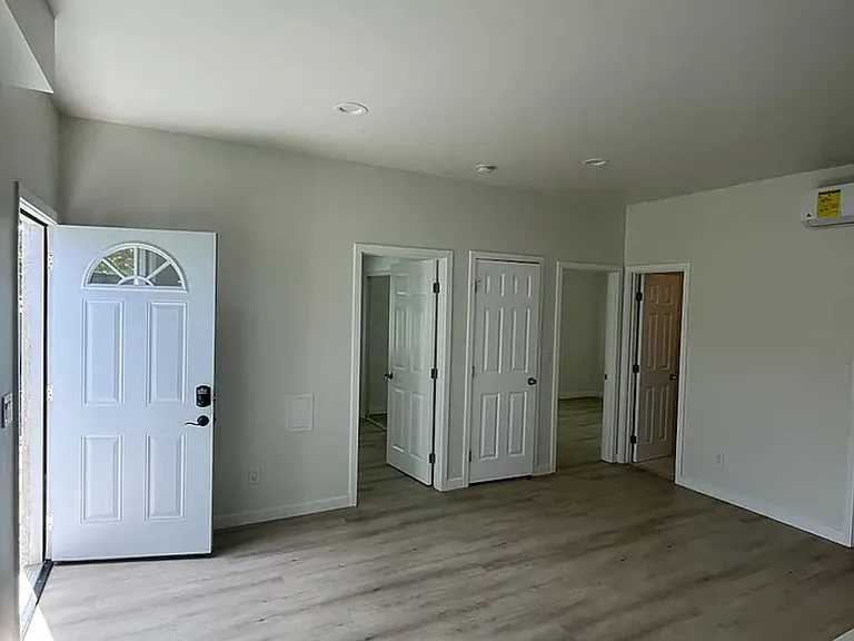 5503-5507 1/2 Mary Lane Dr — Photo 6