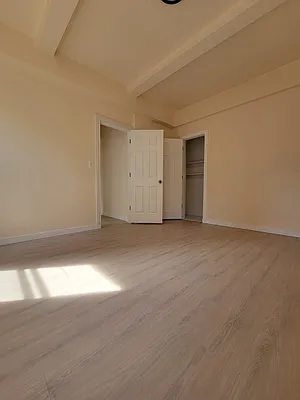 Rented by David Francis New York LLC | media 5