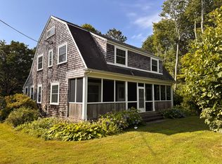 1093 County Rd, Buzzards Bay, MA 02532