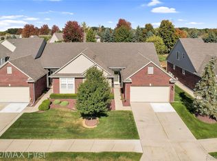 17419 Garland Dr, Macomb, MI