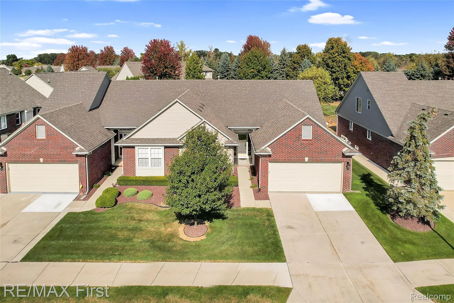17419 Garland Dr photo 1