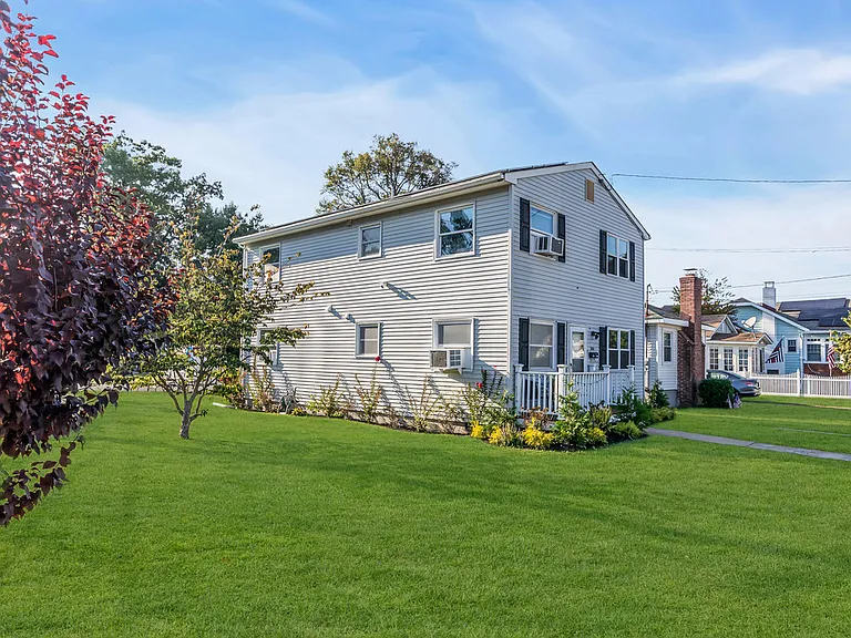 1264 Maplewood Rd #A — Photo 44