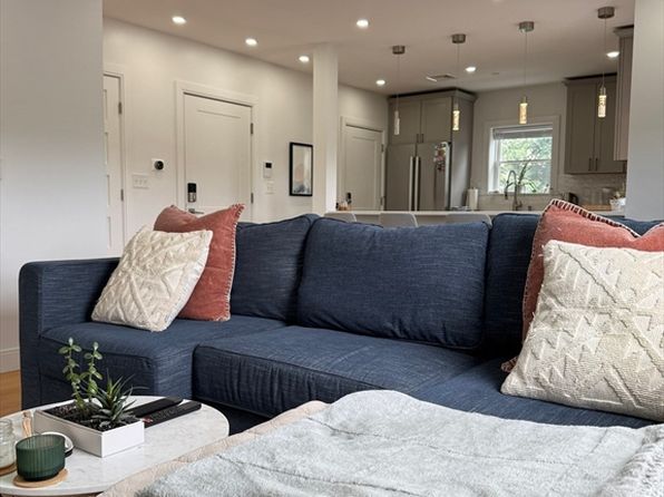 34 Park St #4