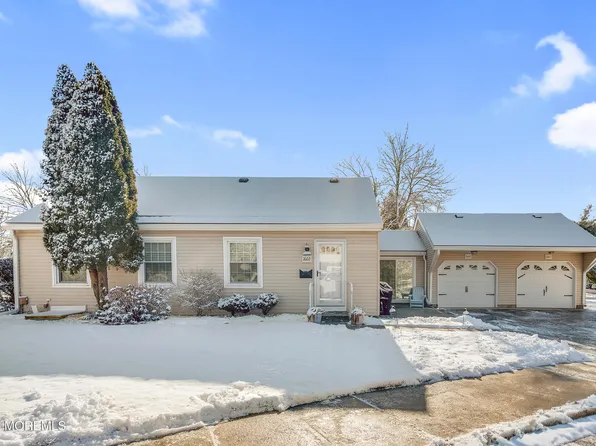 166 Cours De Lorraine #D, Freehold, NJ 07728