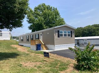 1613 Steller Ln, High Ridge, MO 63049