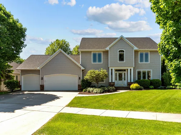 217 Stratford Ln, Appleton, WI 54913