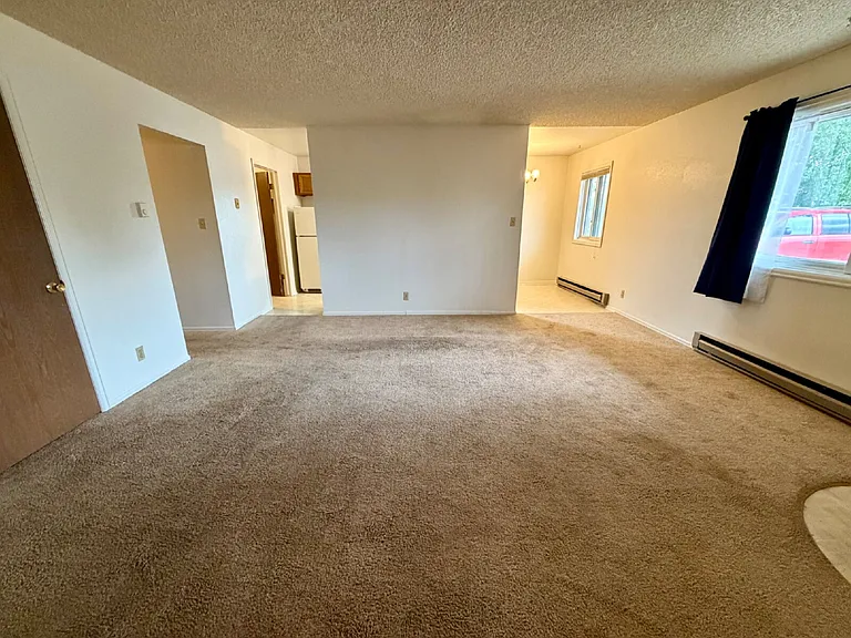 2 bed, 1.0 bath, 969 sqft, $1,350 — Photo 5