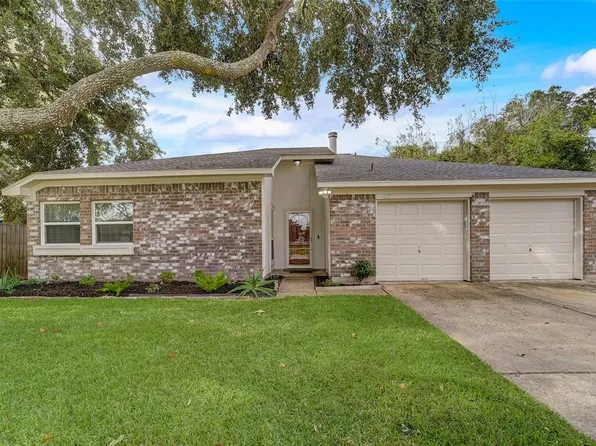 417 Seacrest Boulevard, League City, TX 77573