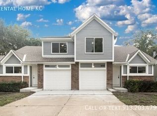 8860 Gallery St, Lenexa, KS 66215