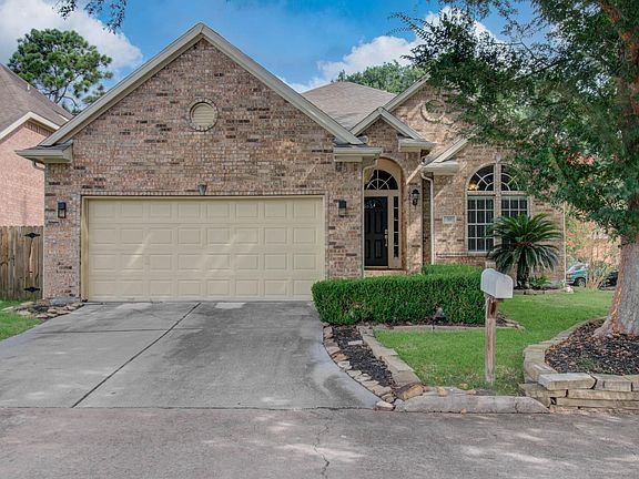 2nd image of 4444 Victory Dr Unit 30