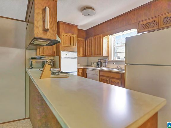 3rd image of 3204 Westbrook Dr