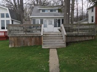 7324 Walnut Hill Rd, Manitou Beach, MI 49253