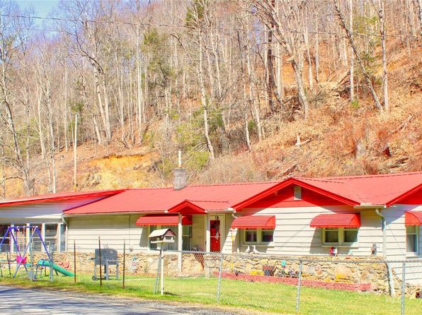 895 Laurel Valley Rd, Mars Hill, NC 28754
