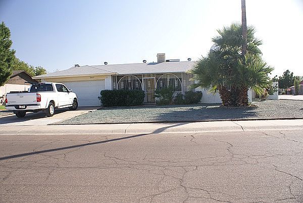 1st image of 8843 W Cinnabar Ave