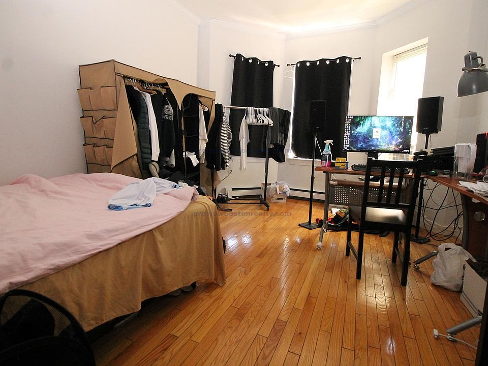 2nd image of 96 Linden St #L3a