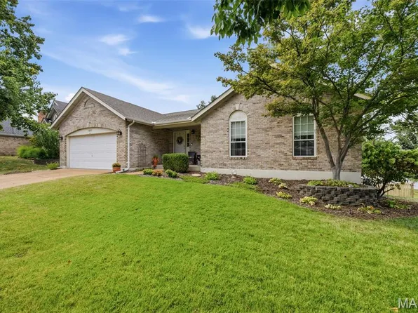 16337 Centerpointe Dr, Grover, MO 63040