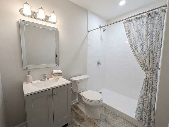 5th image of 3334 Cottonwood Dr
