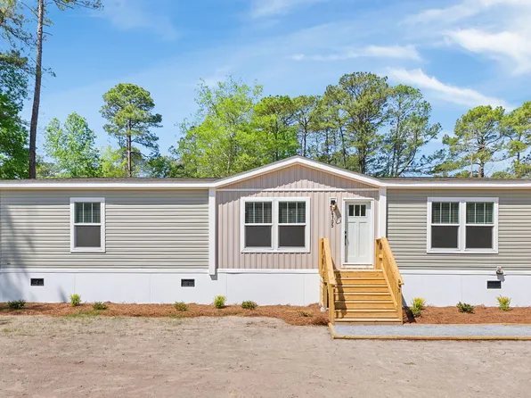 6105 Fox Dr, Ravenel, SC 29470