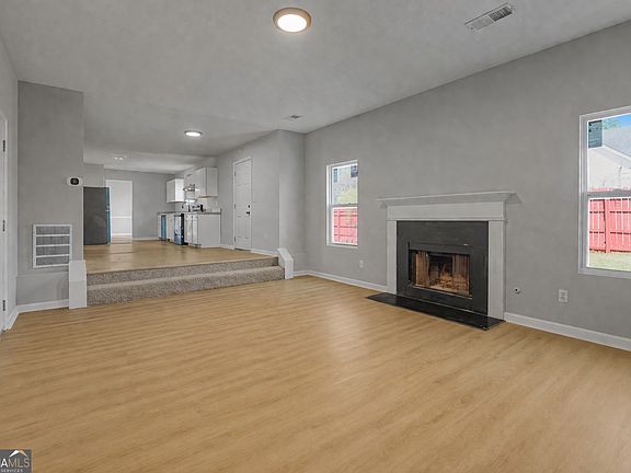 2nd image of 2124 Hairston Creek Pkwy