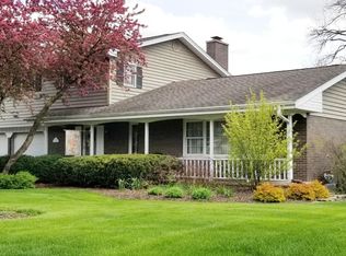 905 86th St, Downers Grove, IL 60516