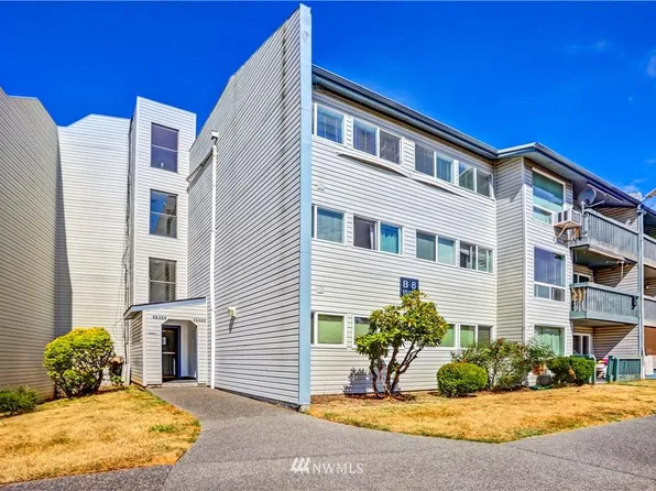 15142 65th Ave S #408, Tukwila, WA 98188