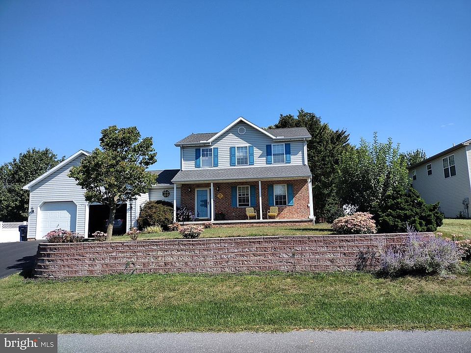 1st image of 1660 Wisteria Dr