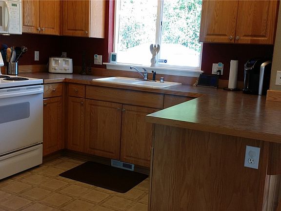 5th image of 21703 65th Avenue Ct E