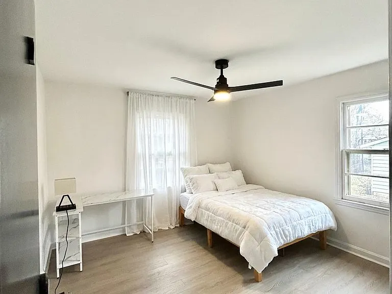 Anthony Dr — Photo 1