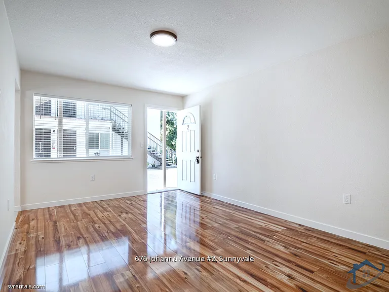 676 Johanna Ave #2 — Photo 3