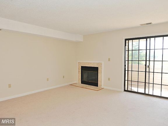 3rd image of 6931 Mary Caroline Cir