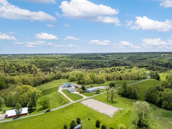 98 Anderson Ln, Brooksville, KY 41004