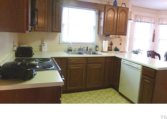 3rd image of 6119 Morning Glory Ln
