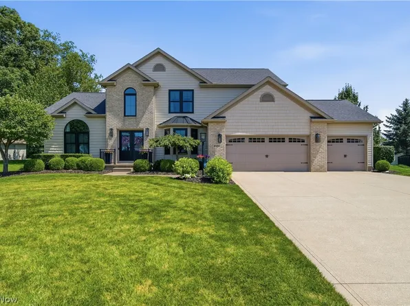 3530 Lamb Cir NW, North Canton, OH 44720