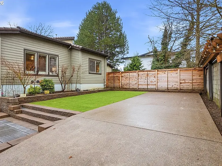 7704 SW Cresmoor Dr — Photo 5